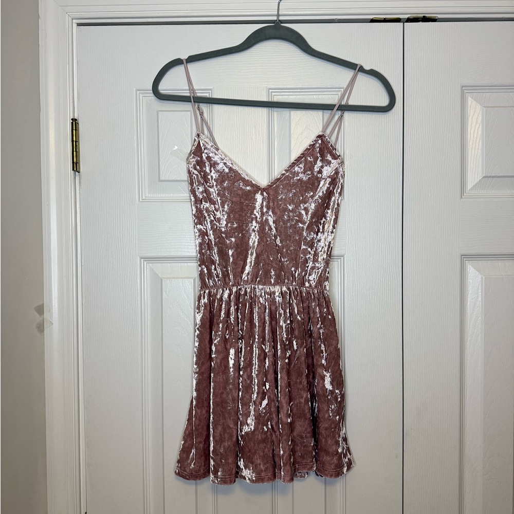 LA Hearts by PacSun Velvet Pink Romper - Medium